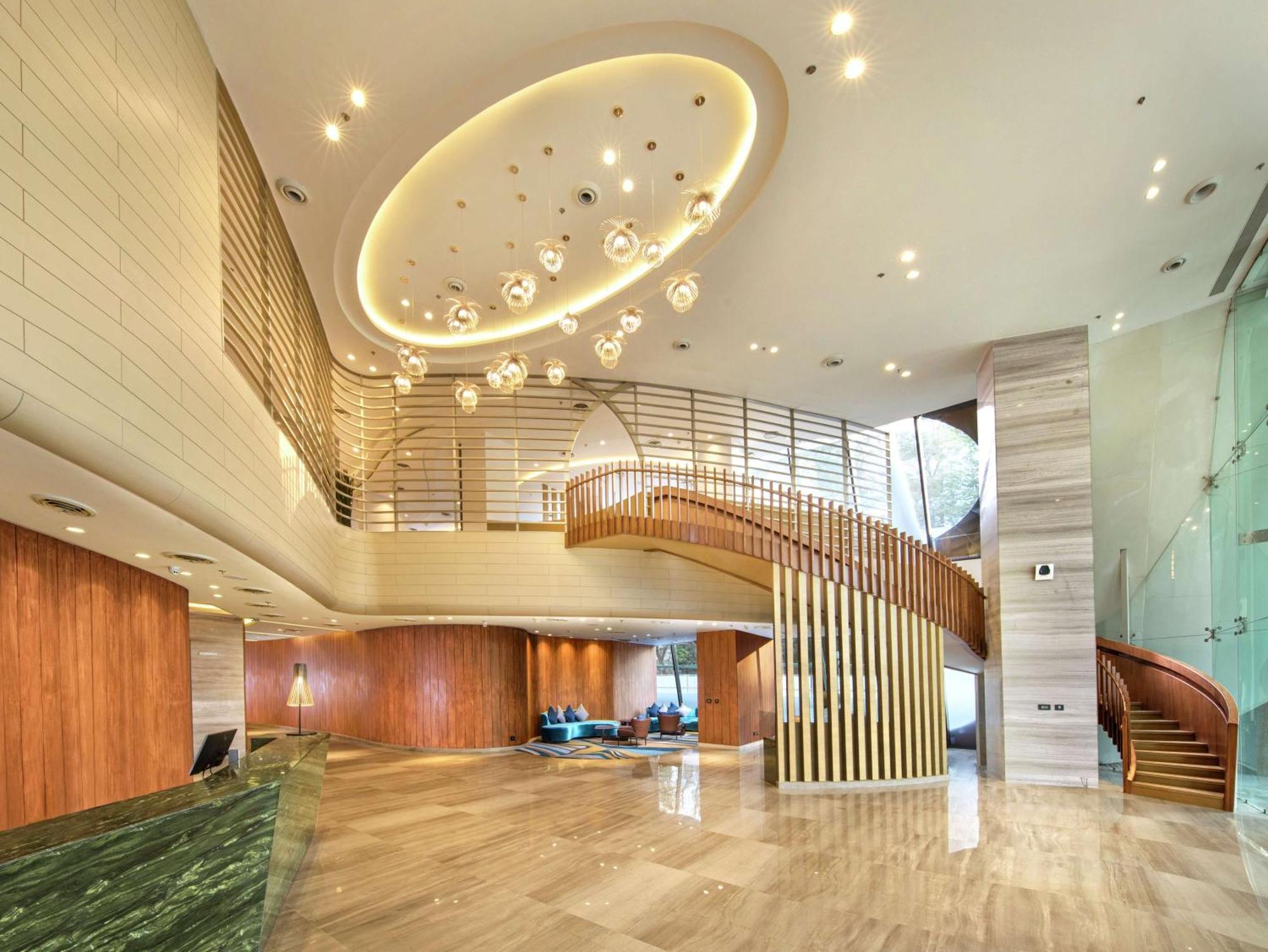 ดับเบิลทรี บาย ฮิลตัน อาห์มีดาบัด Hotel อาเมดาบัด ภายนอก รูปภาพ