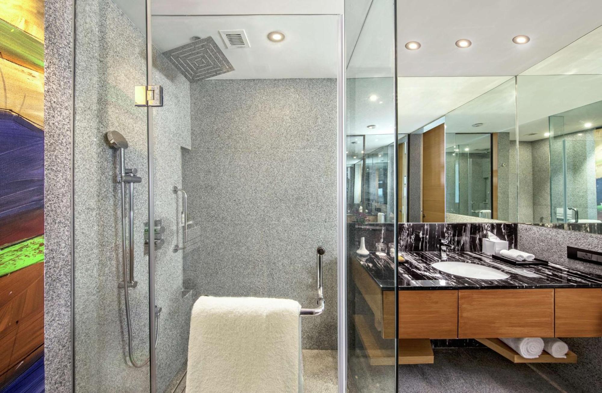 ดับเบิลทรี บาย ฮิลตัน อาห์มีดาบัด Hotel อาเมดาบัด ภายนอก รูปภาพ